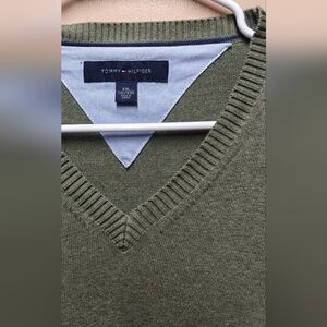 Tommy Hilfiger sweater